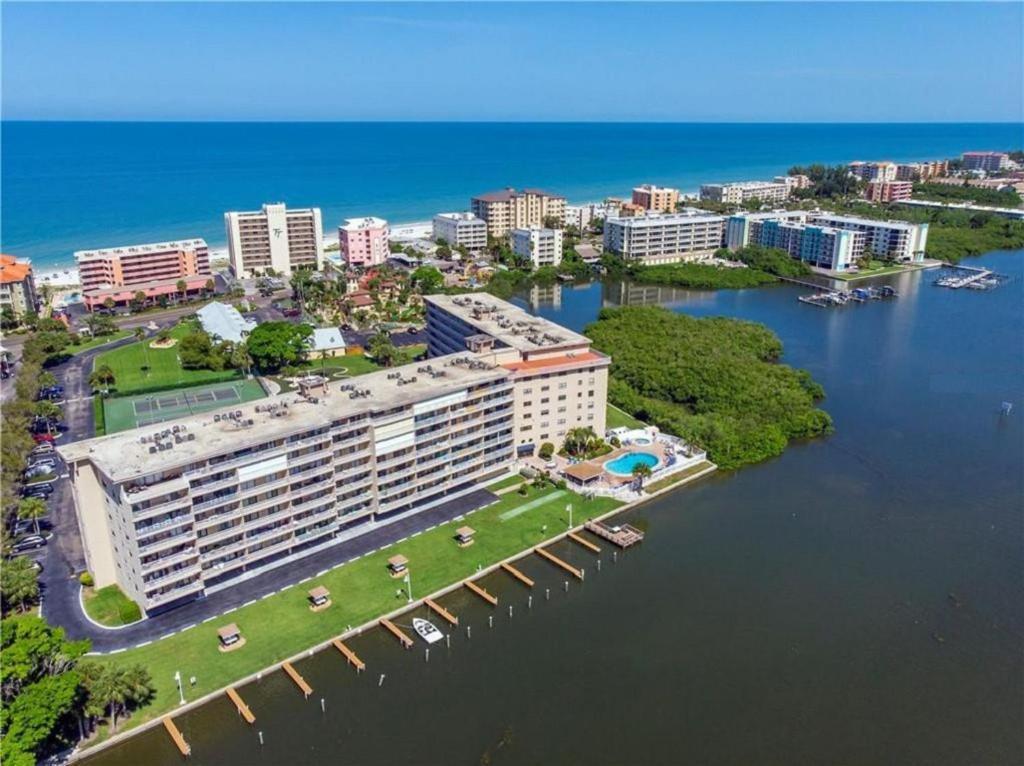 Bayshore Yatch Tennis Condo 2Br 3 Beds, Walking Distance To Beautiful Quite Beach เคลียร์วอเตอร์บีช ภายนอก รูปภาพ